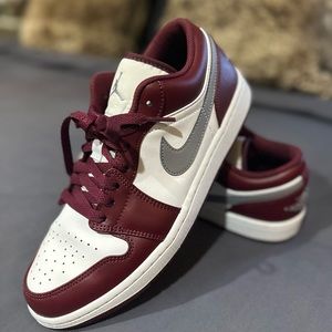 Air Jordan 1 Low 'Cherrywood Red